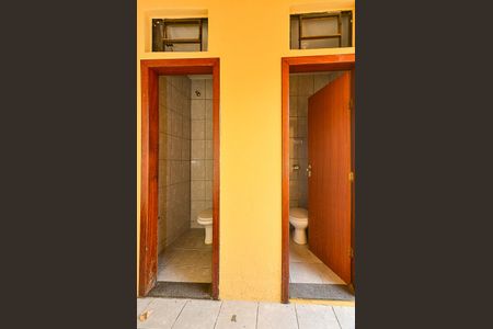 Casa para alugar com 180m², 3 quartos e 2 vagasBanheiro Externo