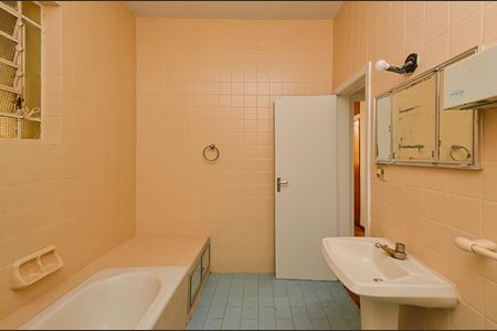 Casa para alugar com 180m², 3 quartos e 2 vagasBanheiro