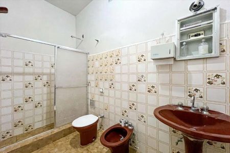 Casa para alugar com 180m², 5 quartos e 2 vagas