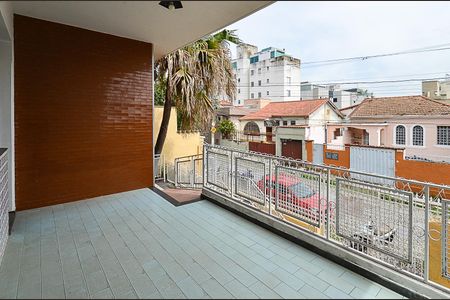 Casa para alugar com 180m², 3 quartos e 2 vagasVaranda