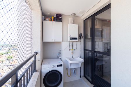 Apartamento à venda com 47m², 2 quartos e 1 vagaCozinha e área de serviço