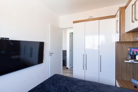 Quarto 1 de apartamento à venda com 2 quartos, 45m² em Km 18, Osasco