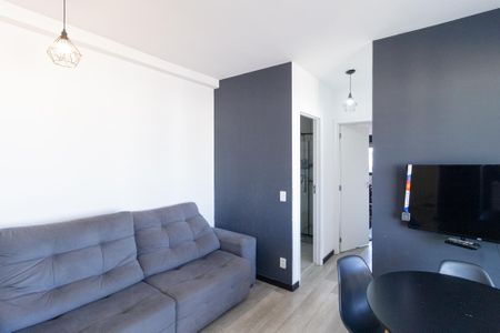 Sala de apartamento à venda com 2 quartos, 45m² em Km 18, Osasco
