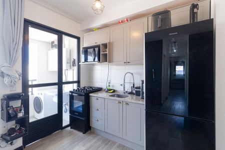 Apartamento à venda com 47m², 2 quartos e 1 vagaCozinha e área de serviço