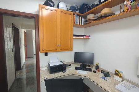 Apartamento à venda com 348m², 3 quartos e 3 vagasÁrea de Serviço - Escritório