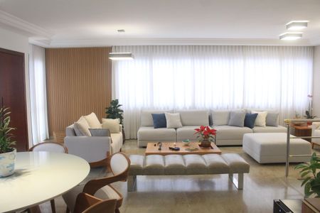 Apartamento à venda com 348m², 3 quartos e 3 vagasSala