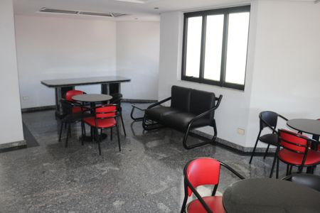 Apartamento à venda com 348m², 3 quartos e 3 vagasÁrea comum - Salão de festas