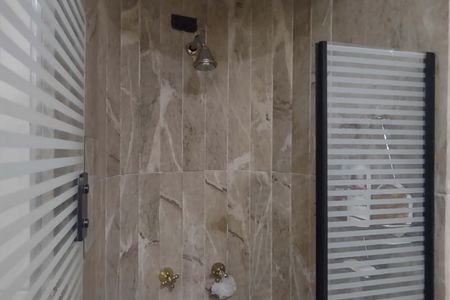 Apartamento à venda com 348m², 3 quartos e 3 vagasBanheiro da Suíte 3