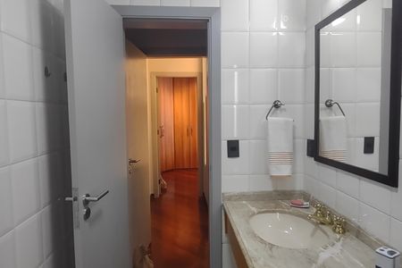 Apartamento à venda com 348m², 3 quartos e 3 vagasBanheiro da Suíte 3