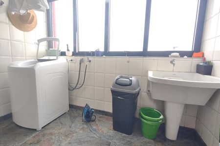 Apartamento à venda com 348m², 3 quartos e 3 vagasÁrea de Serviço