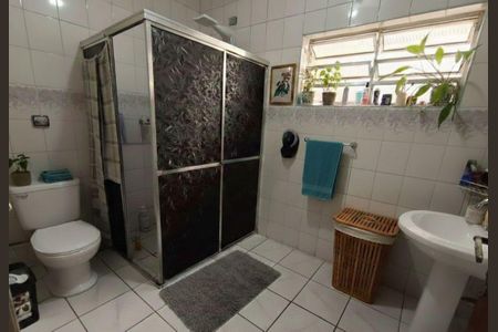 Banheiro de casa para alugar com 2 quartos, 110m² em Vila Moraes, São Paulo