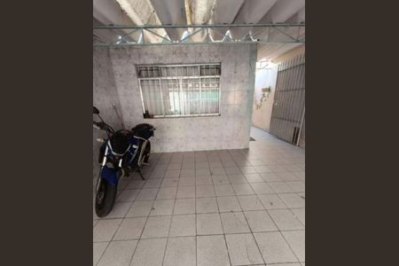 Área externa de casa para alugar com 2 quartos, 110m² em Vila Moraes, São Paulo