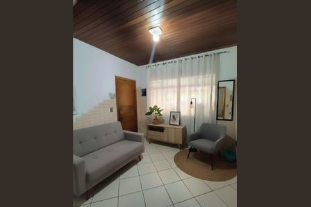 Sala de casa para alugar com 2 quartos, 110m² em Vila Moraes, São Paulo