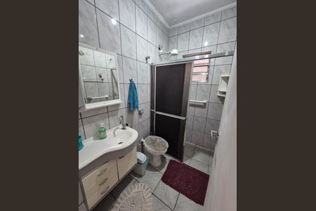 Casa à venda com 125m², 4 quartos e 2 vagasBanheiro