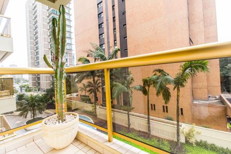 Apartamento para alugar com 108m², 3 quartos e 2 vagasVaranda