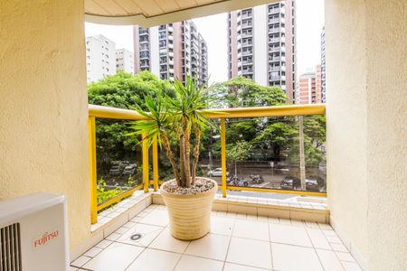 Apartamento para alugar com 108m², 3 quartos e 2 vagasVaranda