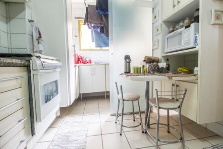 Apartamento para alugar com 108m², 3 quartos e 2 vagasCozinha