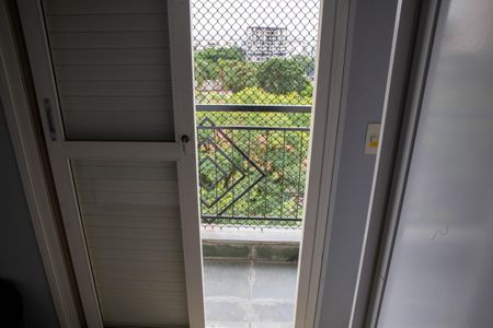 Apartamento à venda com 45m², 2 quartos e 1 vaga Apartamento à venda com 45m², 2 quartos e 1 vagaQuarto 2 varanda