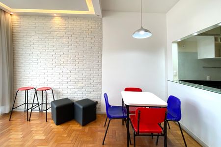 Sala de apartamento para alugar com 1 quarto, 51m² em Santo Agostinho, Belo Horizonte