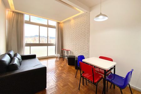 Sala de apartamento para alugar com 1 quarto, 51m² em Santo Agostinho, Belo Horizonte