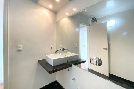 Apartamento para alugar com 51m², 1 quarto e sem vagaBanheiro