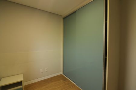 Apartamento à venda com 80m², 3 quartos e 2 vagasQuarto 2