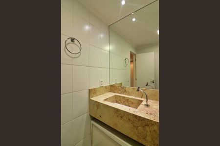 Apartamento à venda com 80m², 3 quartos e 2 vagasBanheiro Social