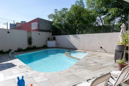 Casa de condomínio à venda com 93m², 2 quartos e 1 vagaÁrea comum - Piscina