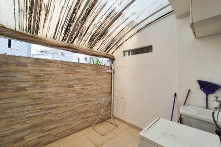 Casa de condomínio à venda com 93m², 2 quartos e 1 vagaÁrea de Serviço