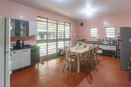 Casa à venda com 90m², 3 quartos e 4 vagasCozinha 