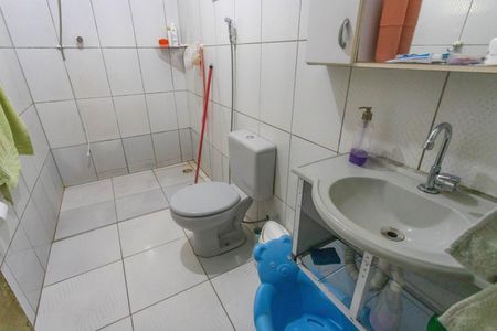 Casa à venda com 90m², 3 quartos e 4 vagasBanheiro 