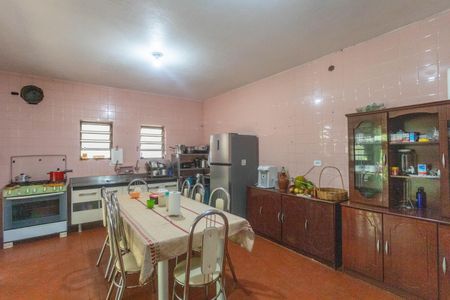 Casa à venda com 90m², 3 quartos e 4 vagasCozinha 