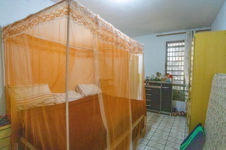 Casa à venda com 90m², 3 quartos e 4 vagasQuarto 2