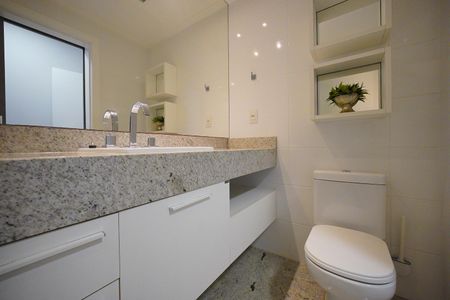 Apartamento para alugar com 102m², 2 quartos e 1 vagaBanheiro da Suíte 1