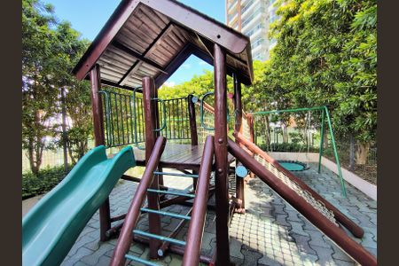 Apartamento para alugar com 102m², 2 quartos e 1 vaga Apartamento para alugar com 102m², 2 quartos e 1 vagaÁrea comum - Playground