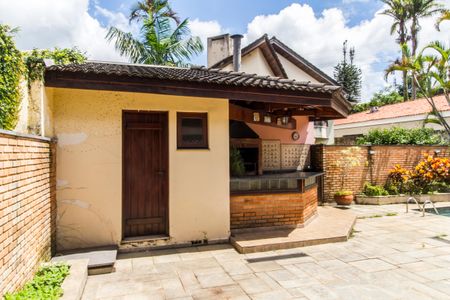 Casa de condomínio à venda com 490m², 4 quartos e 2 vagas Casa de condomínio à venda com 490m², 4 quartos e 2 vagasÁrea gourmet