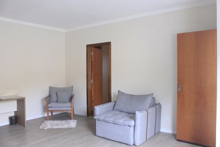 Casa à venda com 245m², 3 quartos e 4 vagasSala superior