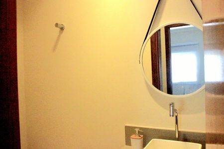 Casa à venda com 245m², 3 quartos e 4 vagasLavabo 2