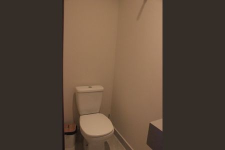 Casa à venda com 245m², 3 quartos e 4 vagasLavabo 2