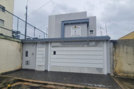 Casa à venda com 245m², 3 quartos e 4 vagas Casa à venda com 245m², 3 quartos e 4 vagasFachada do imóvel