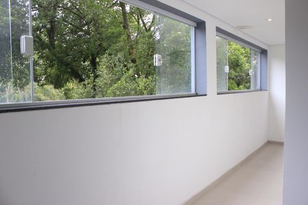 Casa à venda com 245m², 3 quartos e 4 vagasCozinha do salão de festas