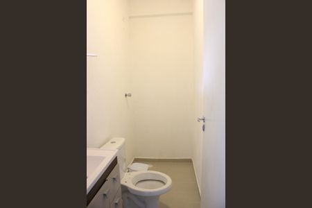 Casa à venda com 245m², 3 quartos e 4 vagasBanheiro do salão de festas