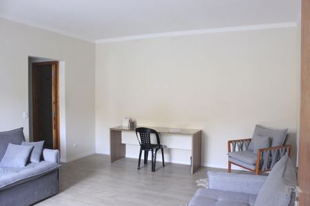 Casa à venda com 245m², 3 quartos e 4 vagasSala superior