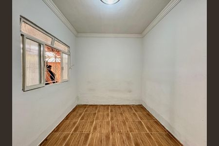 Casa para alugar com 90m², 3 quartos e 2 vagasQuarto