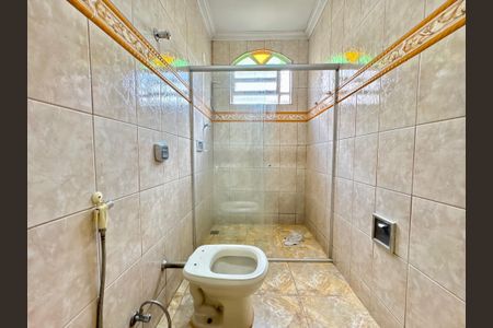 Casa para alugar com 90m², 3 quartos e 2 vagasBanheiro