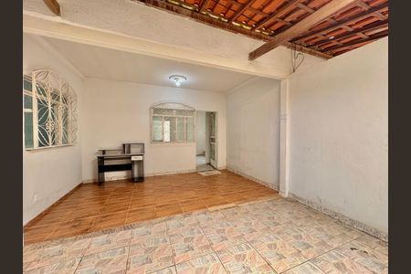 Casa para alugar com 90m², 3 quartos e 2 vagasÁrea externa