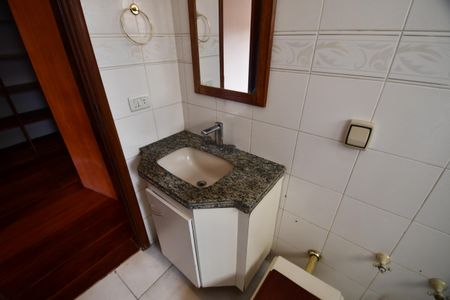 Casa à venda com 350m², 4 quartos e 6 vagasBanheiro Suíte