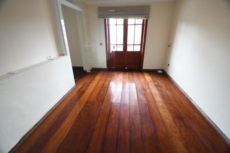 Casa à venda com 350m², 4 quartos e 6 vagasSala 2