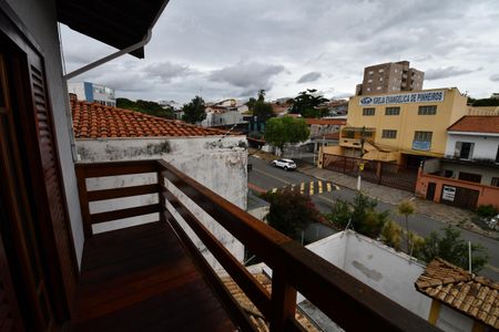 Casa à venda com 350m², 4 quartos e 6 vagasQuarto 4 - Suíte Sacada