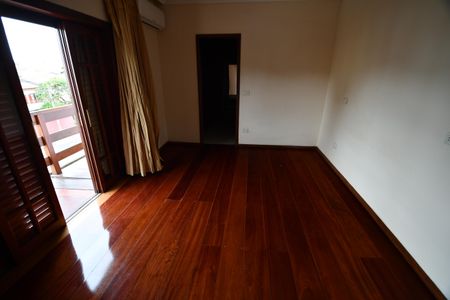 Casa à venda com 350m², 4 quartos e 6 vagasQuarto 3 - Suíte